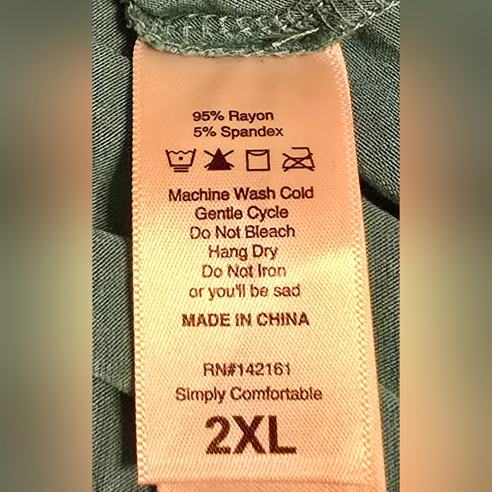 Lularoe Debra Top 2X - Picture 4 of 4